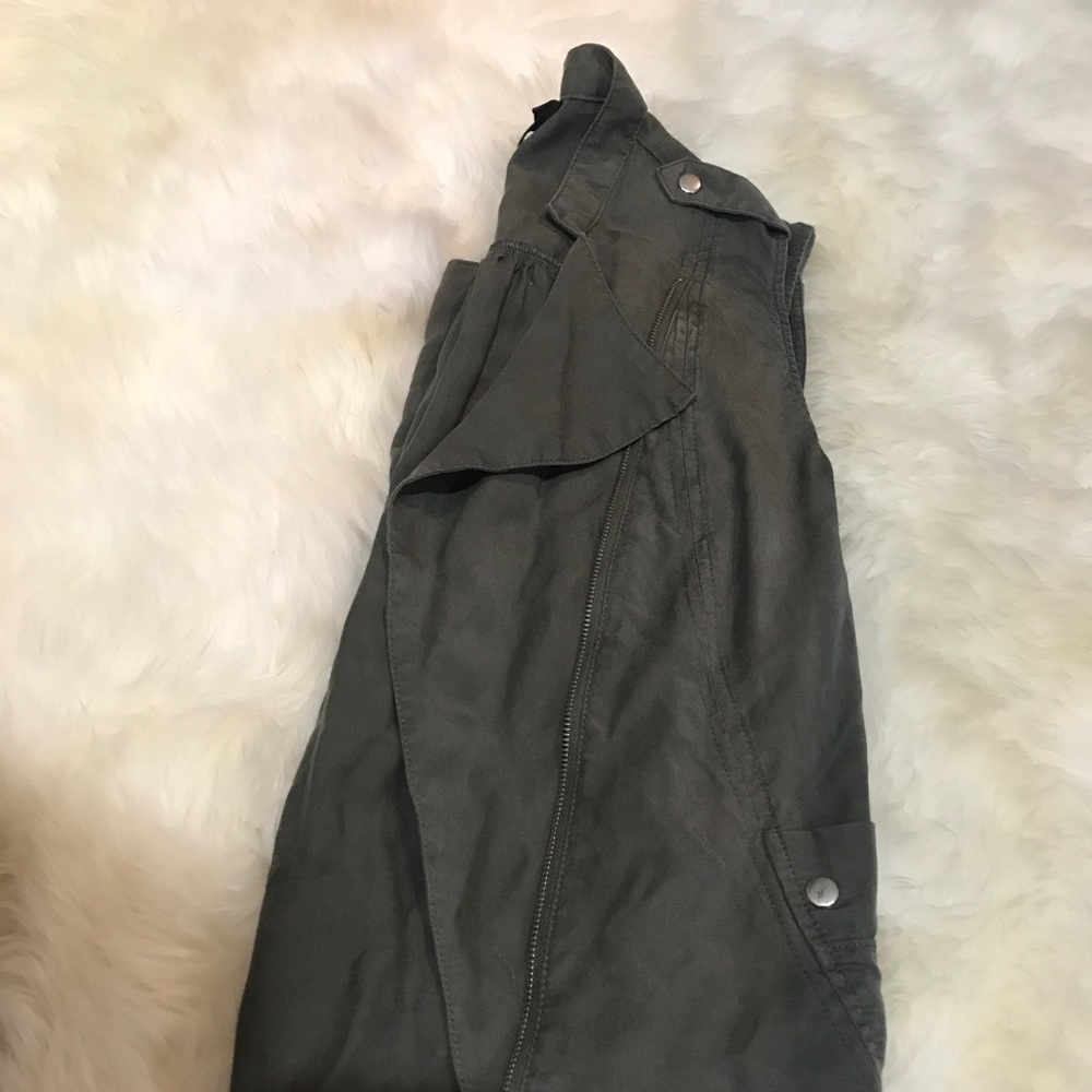 Army green vest
